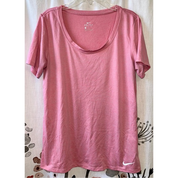 Nike Scoop Neck Dri-Fit Running Short Sleeve Top in Pink Size: M - Picture 1 of 5